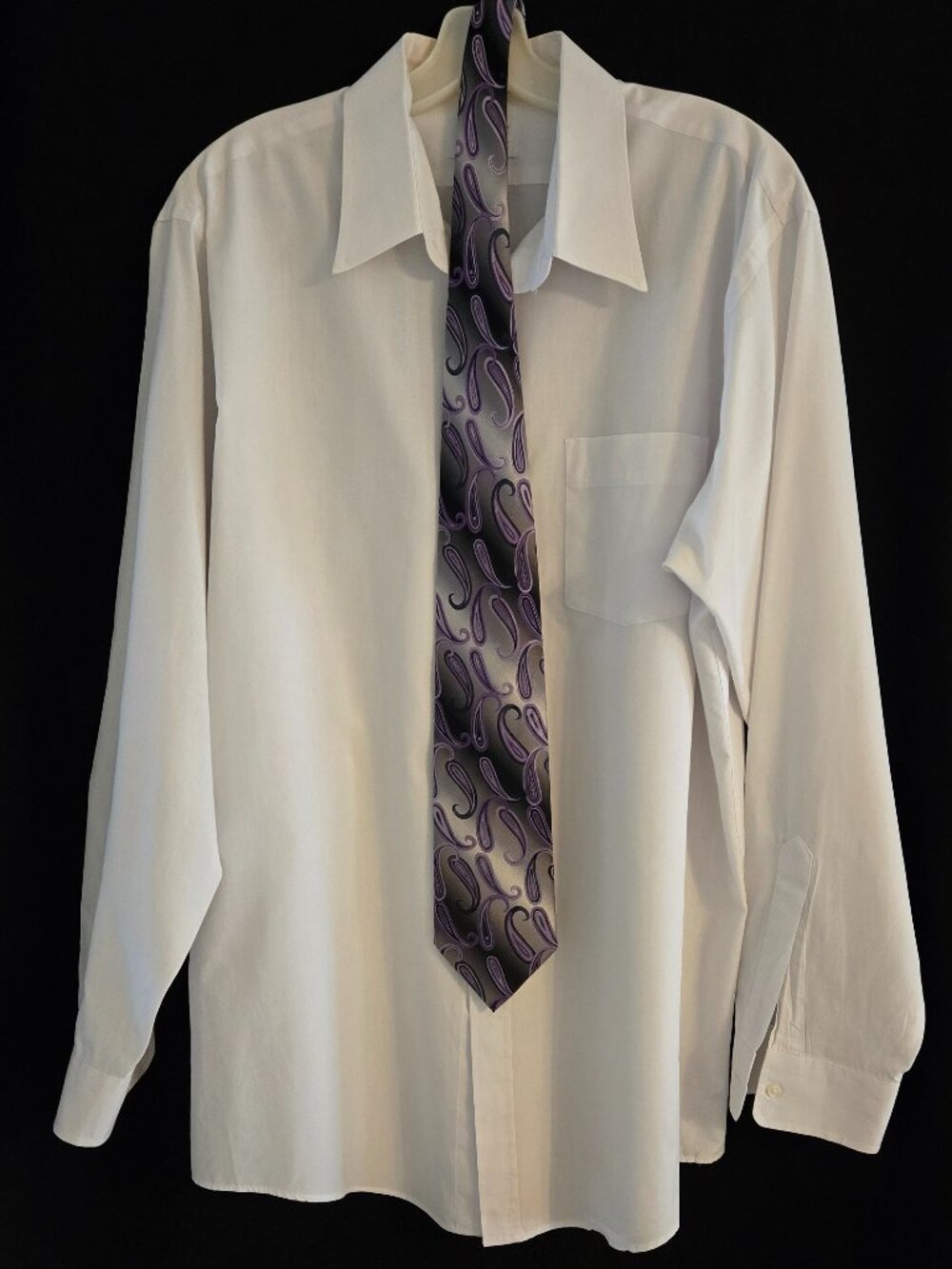 Arrow Broadstreet Crisp White Dress Shirt with Paisley Tie - Tall 17-36